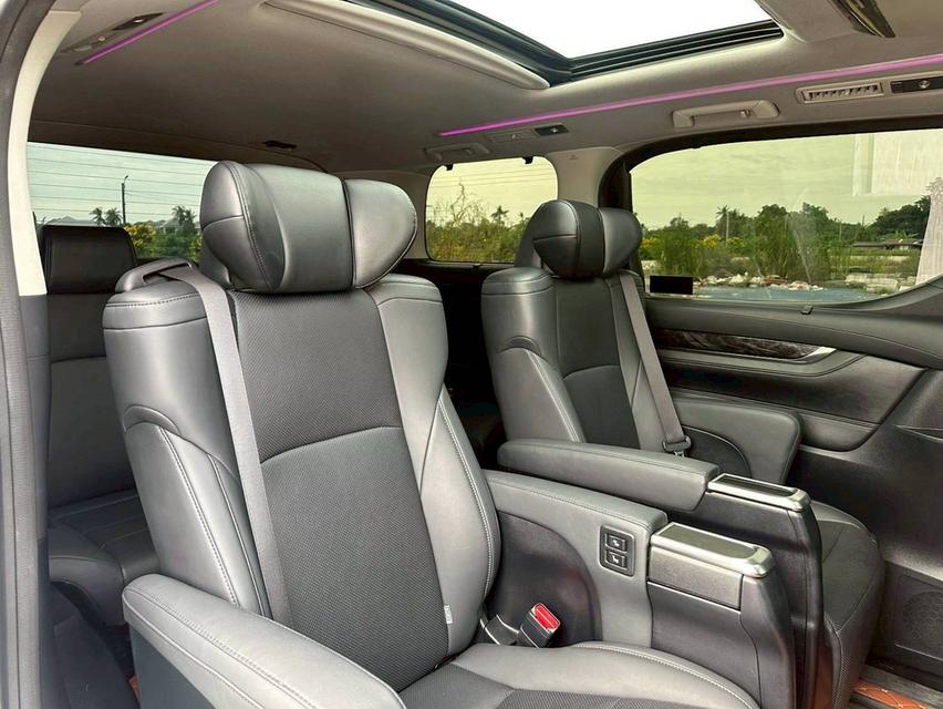 Toyota Alphard 2.5 SC Package MNC ปี 2020 จด 2021 13