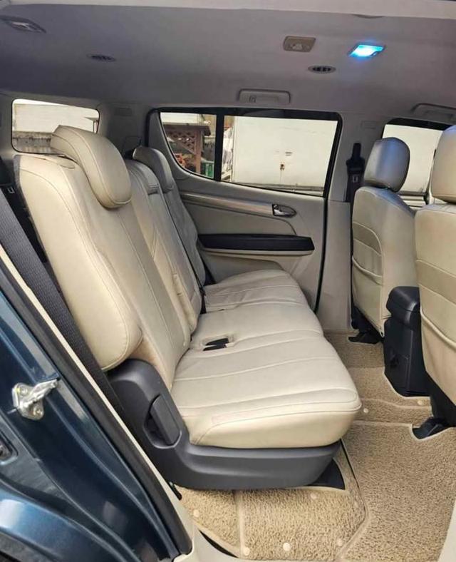 CHEVROLET TRAILBLAZER 2.8 LTZ 4WD AUTO TOP ปี 2013 การันตรีสวย รถใช้งานเองทุกวันคับบเครื่องดีเกียร์ดี ขับทางไกลสบายดูแลทุกระยะตลอด รูปที่ 8