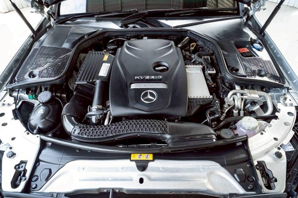 BENZ C-CLASS C300e AMG SPORT ปี 2021 สีเทา โฉม W205 ปี14-23 รูปที่ 16