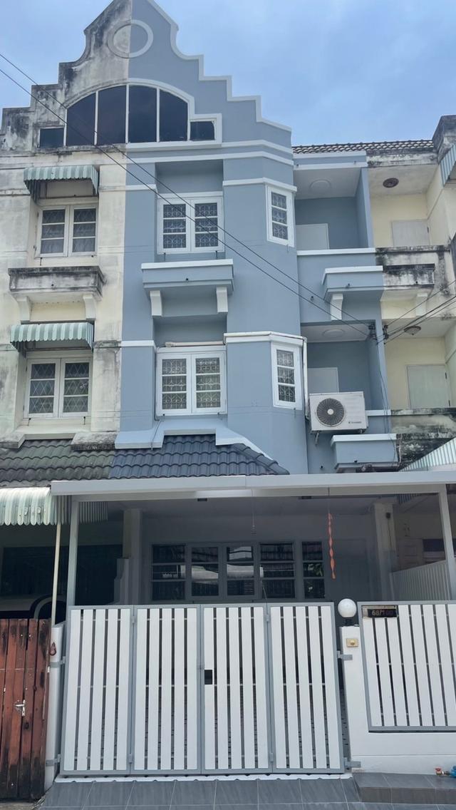 บ้านลัลลี่วิลล์ ประชาอุทิศ 72