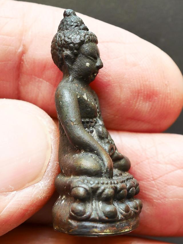 พระกริ่งชินบัญชร หลวงปู่ทิม วัดละหารไร่ ตอกโค๊ต นะ และหมายเลข ๘๓๖...เก่า เดิมๆ 11