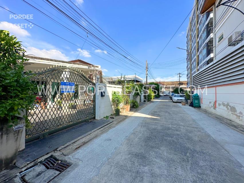 บ้านชั้นเดียว 64 ตร.ว. รัชดานิเวศน์ ประชาราษฎร์บำเพ็ญ24 ใกล้รถไฟฟ้า MRT ห้วยขวาง สุทธิสาร เข้าออกได้หลายทาง รัชดาภิเษก ลาดพร้าว เหม่งจ๋าย เลียบด่วนเอก 20