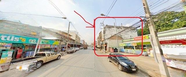 หัวมุม 52 ตร.วา. ตลาดถนนคนเดินไนท์ สีคิ้ว 330 ม. ให้เช่าอาคารพาณิชย์ 3 ชั้น 2 คูหา รร.ประสารวิทยา ติดถนนใหญ่ 2 นอน 2 น้ำ 1