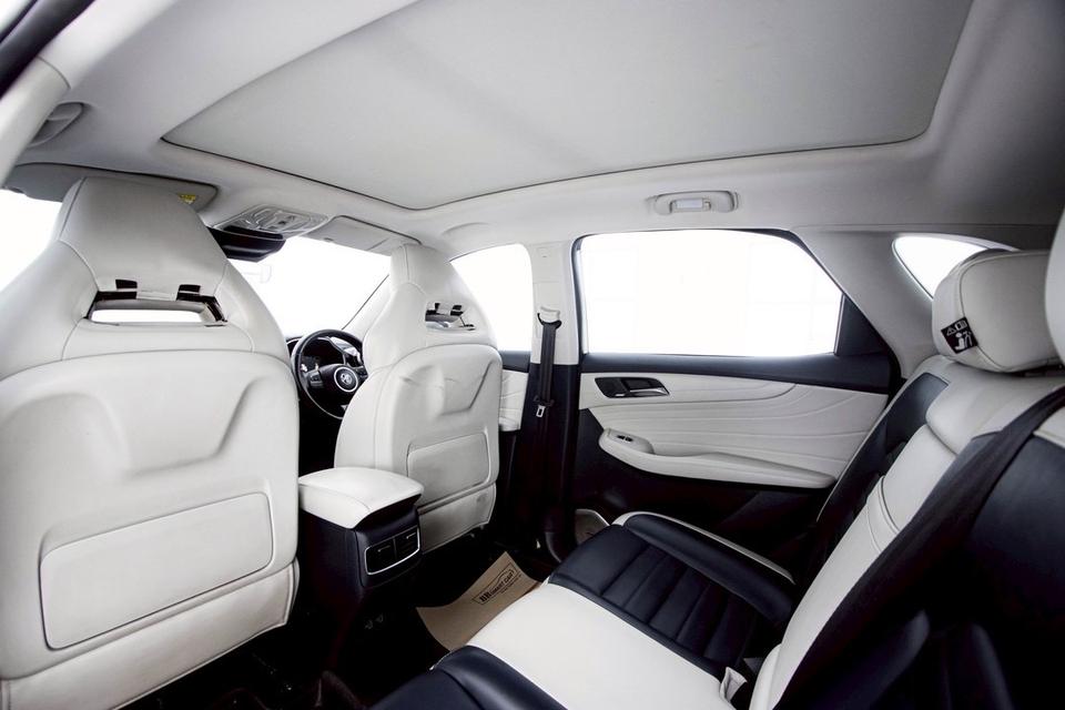 รหัสรถ 1D994 MG HS PHEV TOP 2021 5