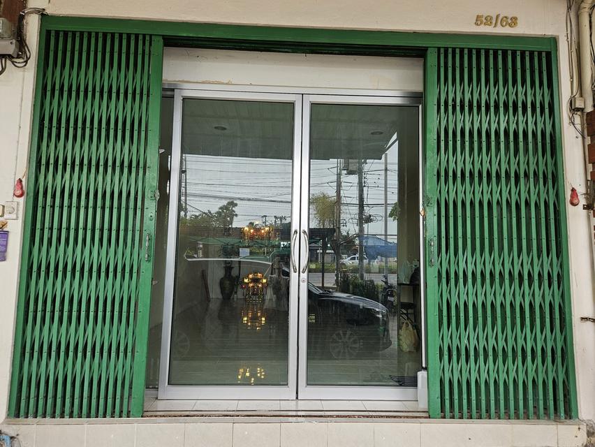 อาคารพาณิชย์ 5 ชั้น ติดถนนปทุม-รังสิต ทำออฟฟิสได้ ใกล้สะพานปทุมธานี 2