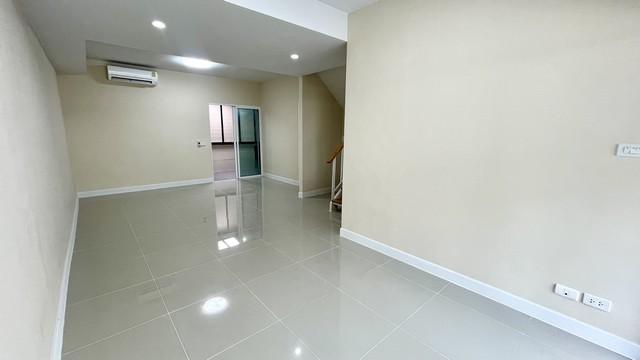 ขายทาวน์โฮม รีโนเวทใหม่ เดอะคัลเลอร์ส วงแหวน-รามอินทรา ย่านรามอินทรา มีนบุรี 3