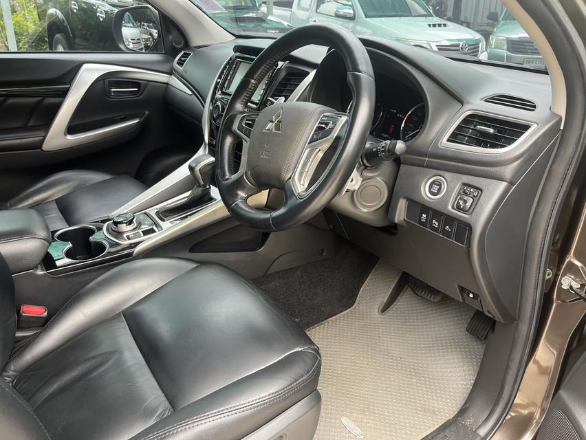 2016 Mitsubishi pajero 2.4 GT 4x4 7
