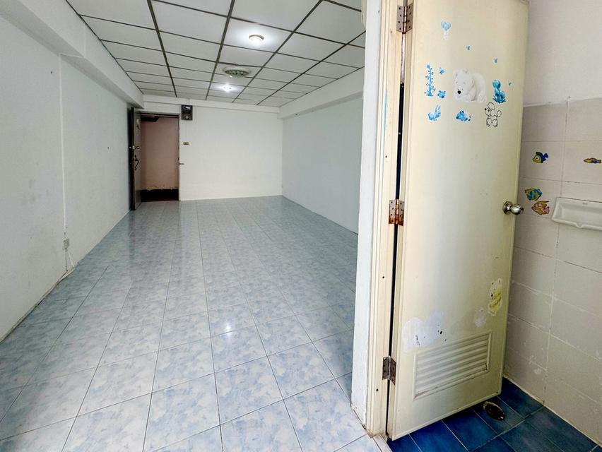 ขายคอนโดห้องสตูดิโอสภาพและทำเลดี ชั้น 11 อินทามระ 25 3