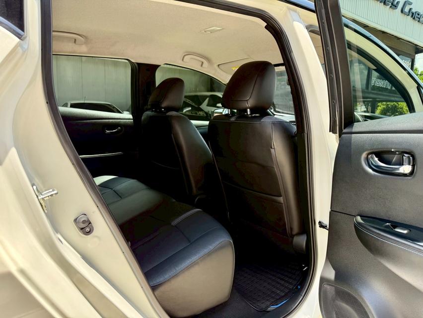 2021 NISSAN LEAF EV 100% 7