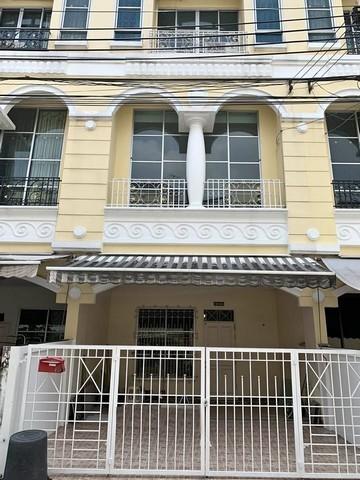 ให้เช่าทาวโฮม ติดสถานีคลองกลันตัน รถไฟฟ้าสายสีเหลือง ตรงข้ามห้างธัญญะพาร์ค บ้านกลางเมืองพระราม9-ศรีนครินทร์ 1