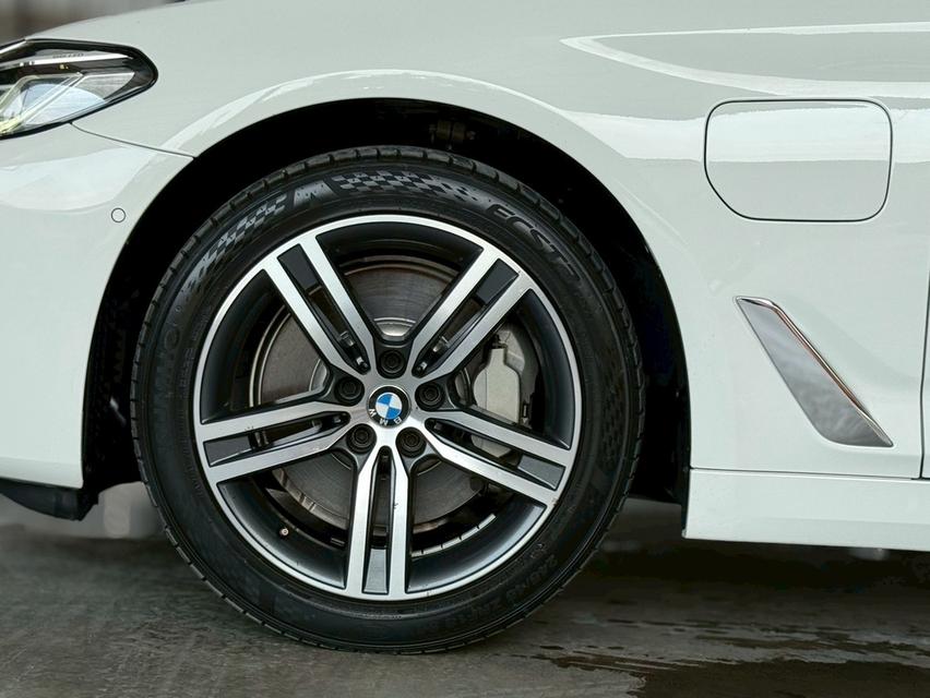 รหัสรถ WRT9989 2021 BMW SERIES 5, 530e 2.0 ELITE (LCI) โฉม G30 รูปที่ 18
