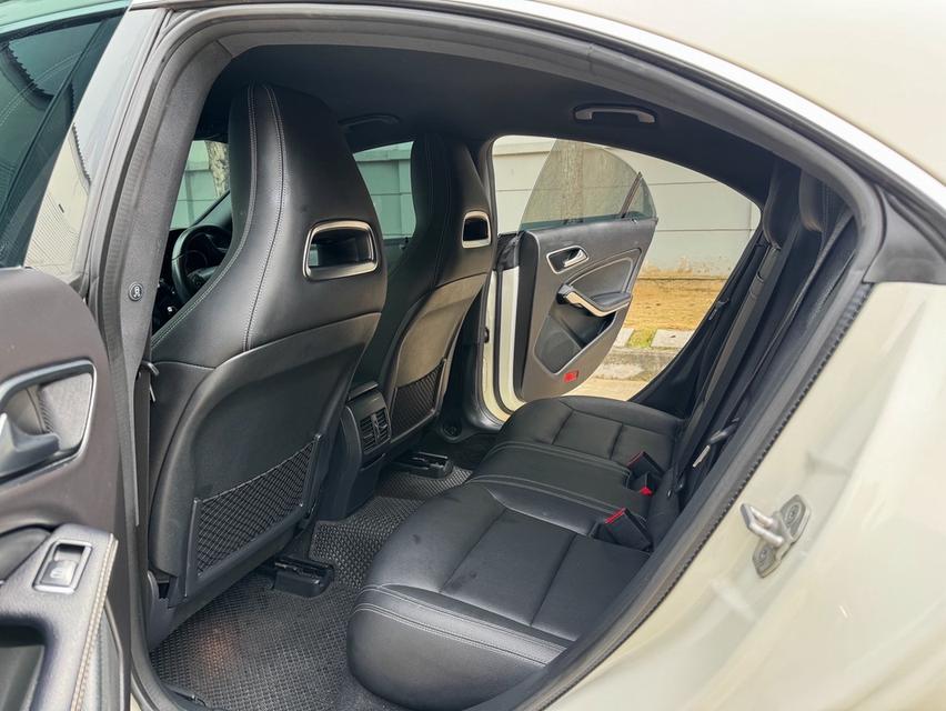 รหัสรถ AVA3947 ❤️ Benz CLA200 Urban โฉม Facelift โฉมปี 2018 12