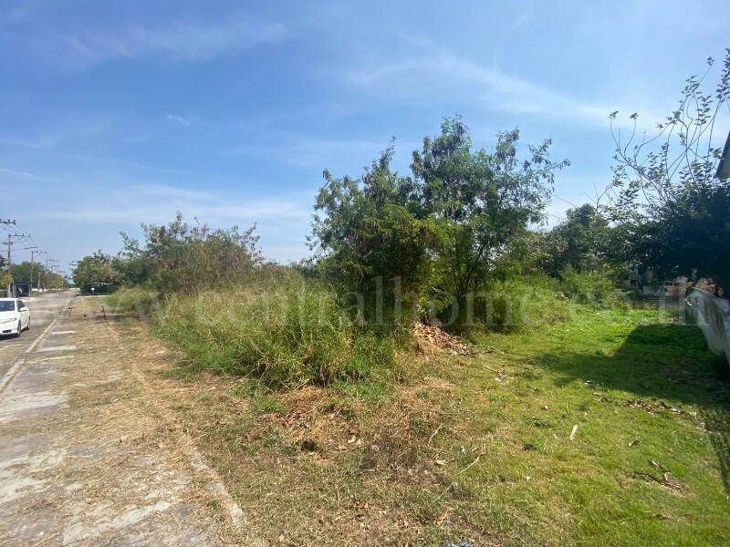 ที่ดินเปล่า ถมแล้ว 308.9 ตร.วา หมู่บ้าน การ์เด้นลากูน่า - ฉะเชิงเทรา แปลงมุม 3