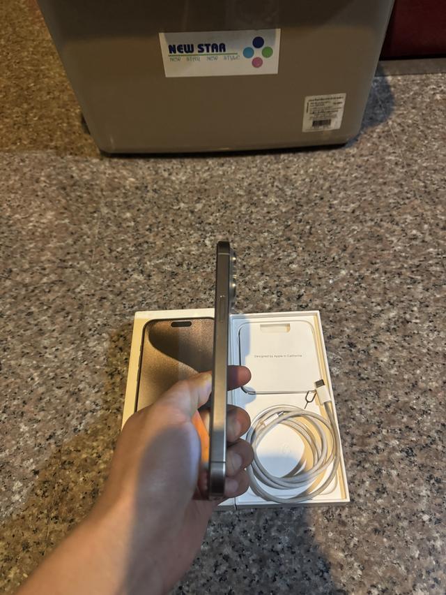 ขายๆๆๆถูกๆๆไอโฟน15ProMaxสีใหม่Natural Titanuim 256กิ๊กยกกล่องอีมี่ตรงสูนTrueใช้งานดีทุกๆฟังชั่นเครื่องรีสโตได้ตลอดไม่มีติดไอคราว ( แบต100%รอบชาด189หาย รูปที่ 5