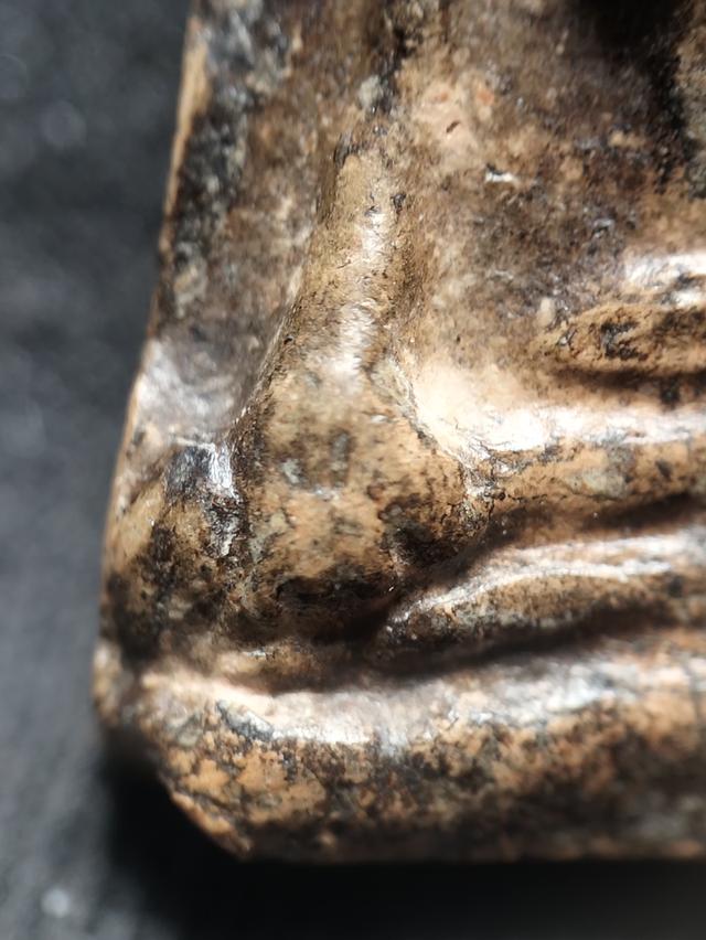 ให้บูชาพระผงสุพรรณเนื้อดินครับ รูปที่ 10