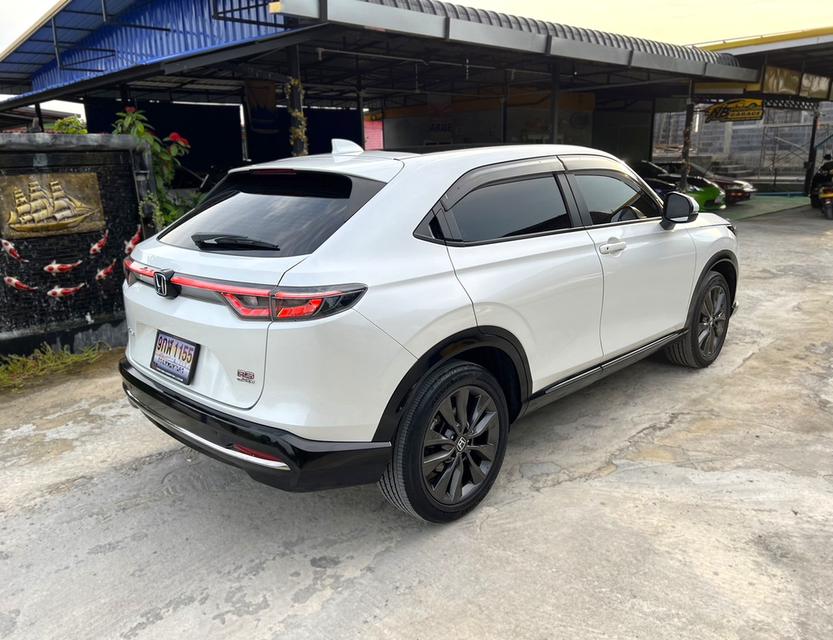 ปี2022/23 Honda HR-V 1.5 e:HEV RS รุ่นท็อปสุด รถบ้าน มือเดียว เข้าศูนย์ฮอนด้าทุกระยะ