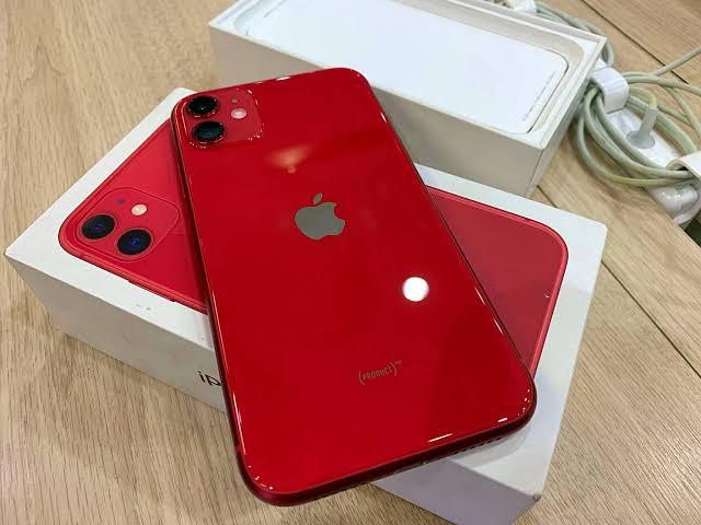 iphone 11 สีแดง 3