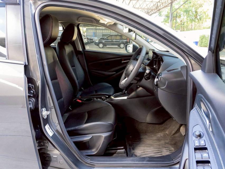 Mazda 2 1.3 High Connect Sedan ปี 2019♨️ #ประกันเครื่องเกียร์หลังการขาย3ปี / 30,000km. ♨️ 12