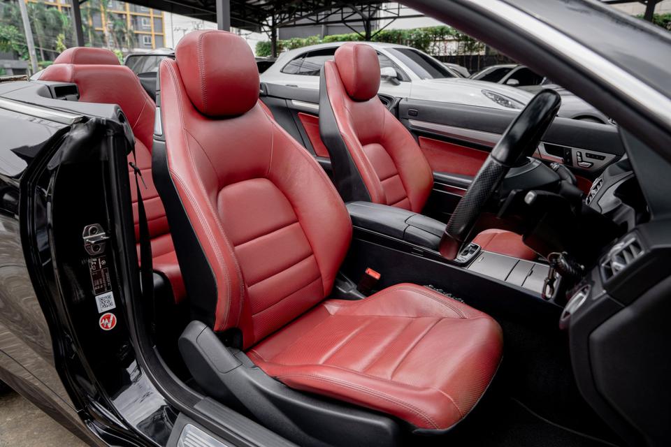 BENZ E200 Cabriolet AMG Dynamic ปี 2014 📌หลังคาผ้าใบ เข้าใหม่ค่ะ เบาะแดงสวยจึ้ง รุ่นนี้หายากชอบต้องรีบจัด❤️✨ 5