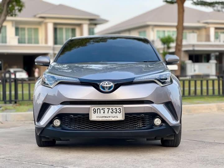 ปล่อยขายด่วน Toyota CHR 4