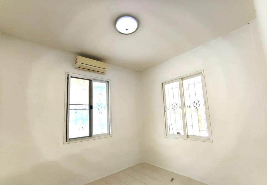 ทาวน์เฮ้าส์ชั้นเดียว หมูุ่บ้านอนานคร 2 5