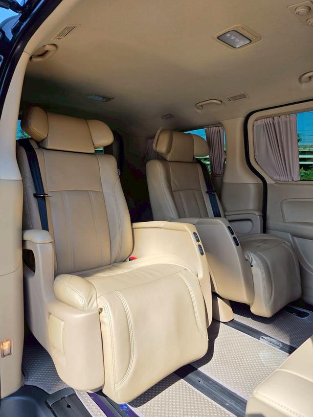 HYUNDAI H-1 VIP สีดำ ปี 2015 ไมล์ 130,000 กม. 13
