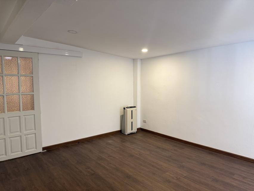 ขาย บ้านเดี่ยว 2 ชั้น พระรามเก้า 45 ซอย 5 ทำเลดี สภาพแวดล้อมเยี่ยม 12