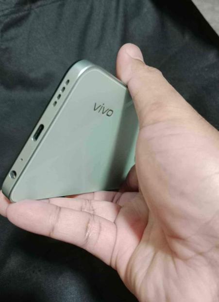 ขายโทรศัพท์ Vivo Y22 สภาพใหม่ 4