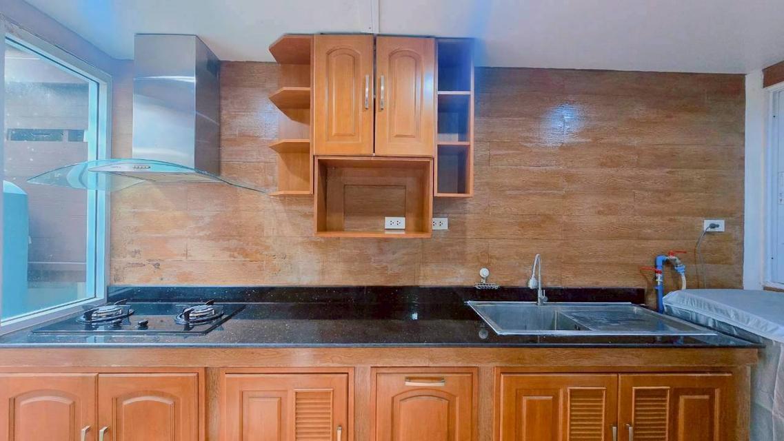 ขายทาวน์โฮม 2 ชั้น หมู่บ้านเดอะคัลเลอร์ เลชเชอร์ บางนา จังหวัดสมุทรปราการ 8