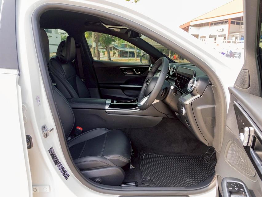 Mercedes Benz C220d Avantgarde W206 ปี 2023 จด 2025 เลขไมล์ : 32,xxx km. 9