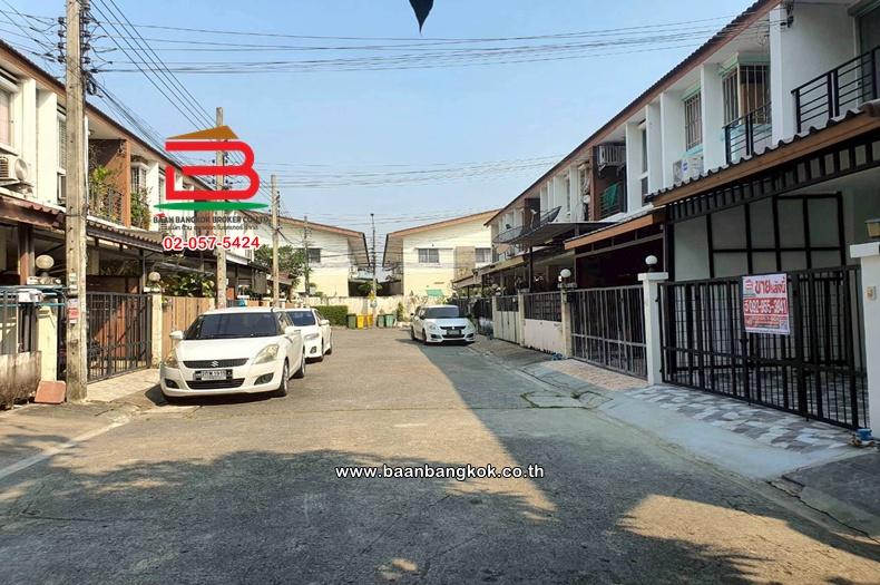 ทาวน์เฮาส์ หมู่บ้าน จามจุรี เนื้อที่ 17.2 ตร.ว (สุขาภิบาล 5 แยก 2) แขวงท่าแร้ง เขตบางเขน กรุงเทพมหานคร 2