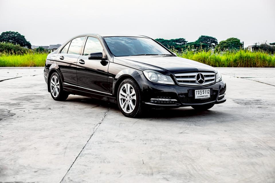Benz C200 CGI Saloon สีดำ ปี 2011 มือเดียวป้ายแดง