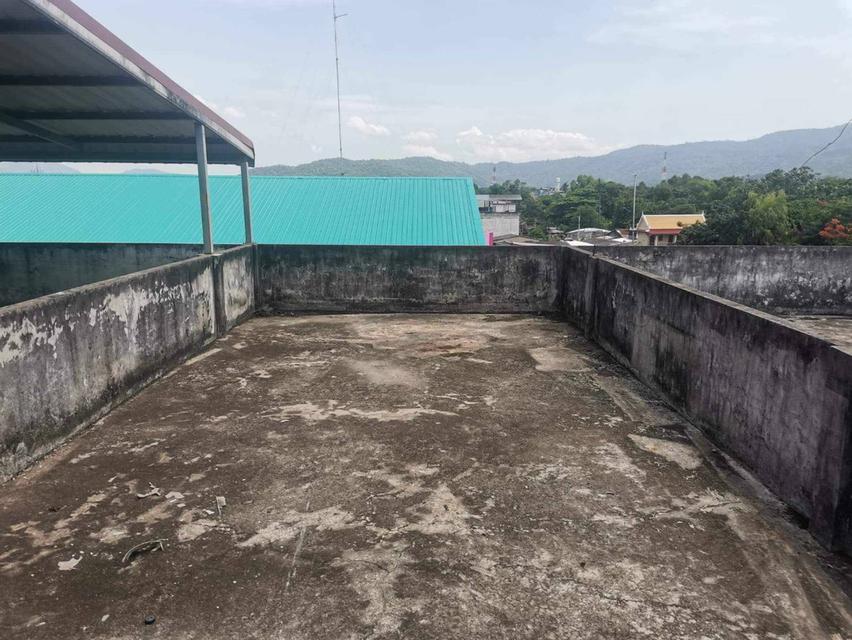 อาคารพาณิชย์ในตัวอำเภอบ้านบึง 9