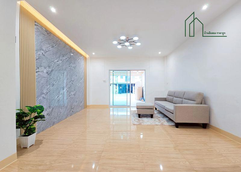 บ้านรีโนเวทสไตล์มินิมอล ทาวน์เฮ้าส์ 2 ชั้น หลังมุม หมู่บ้านอิมพีเรียลเพลส บางบัวทอง 4