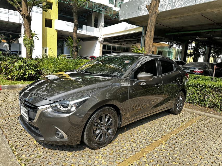 ขายรถยนต์มือสอง Mazda 2 สีน้ำตาล รุ่น High Connect เจ้าของขายเองค่ะ