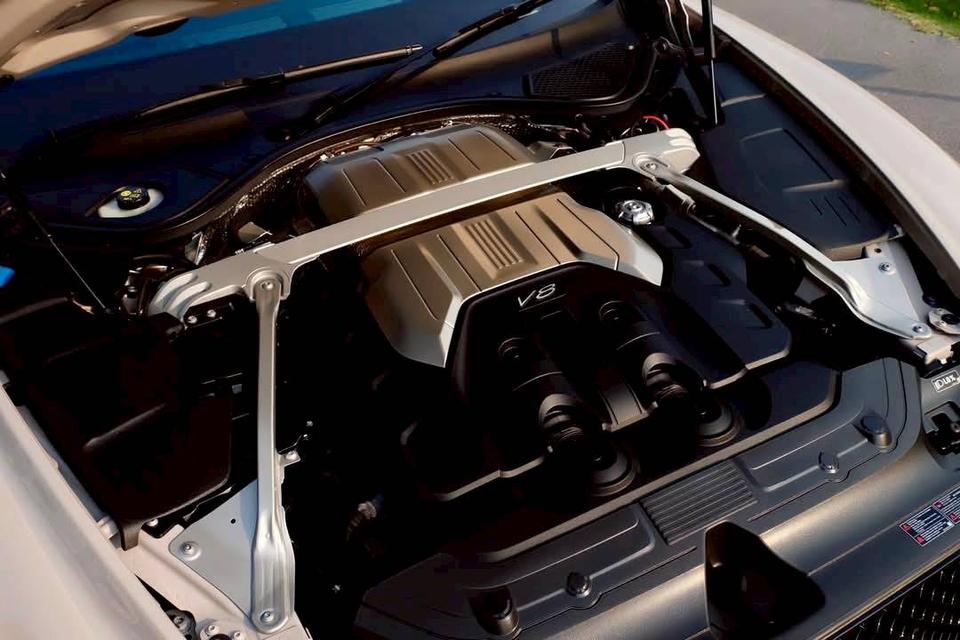 Continental GTC V8 Convertible 10
