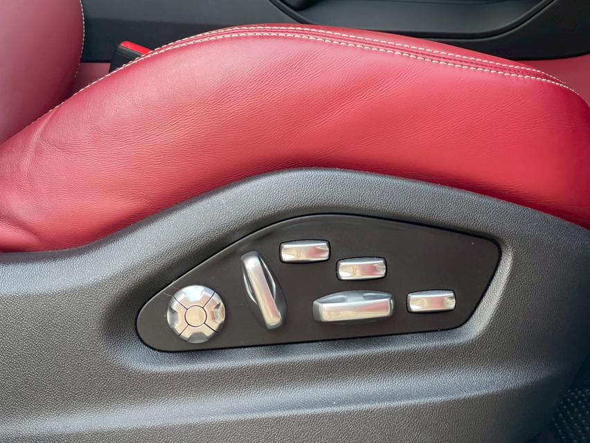 Porsche Cayenne Coupe E-Hybrid Sport Design 2021 สีขาว รถสวยมือเดียววิ่งน้อย ราคาพิเศษ รูปที่ 17