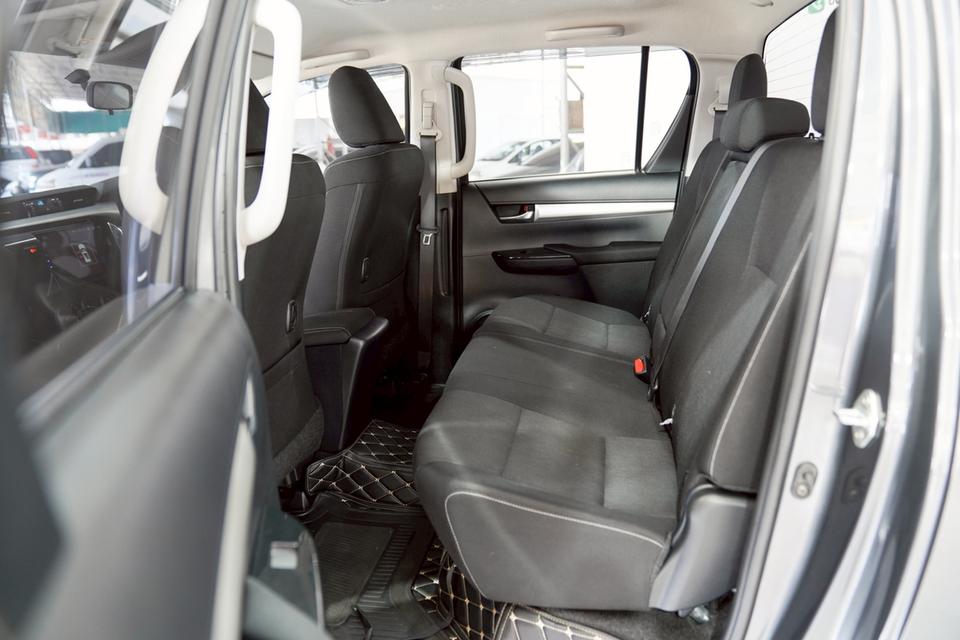 TOYOTA Double Cab 2.4 MID MT ปี 2020 15