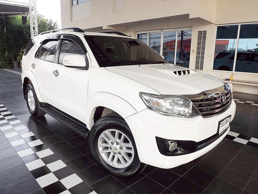 รหัสรถ KCY8847 TOYOTA FORTUNER 2.5G AUTO ขับ 2 ปี 2013 สีขาว