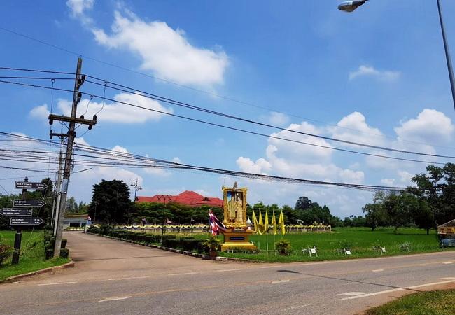 ขายที่ดิน หน้าเทศบาลสนามชัยเขต ฉะเชิงเทรา เนื้อที่ 17-2-87 ไร่ ทำเลดี ติดถนนใหญ่ 2