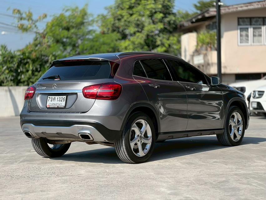 ปี 2019 BENZ GLA-CLASS, 200 โฉม W156 ปี14-20 สีเทา เกียร์ออโต้ มือเดียวป้ายแดง รูปที่ 6