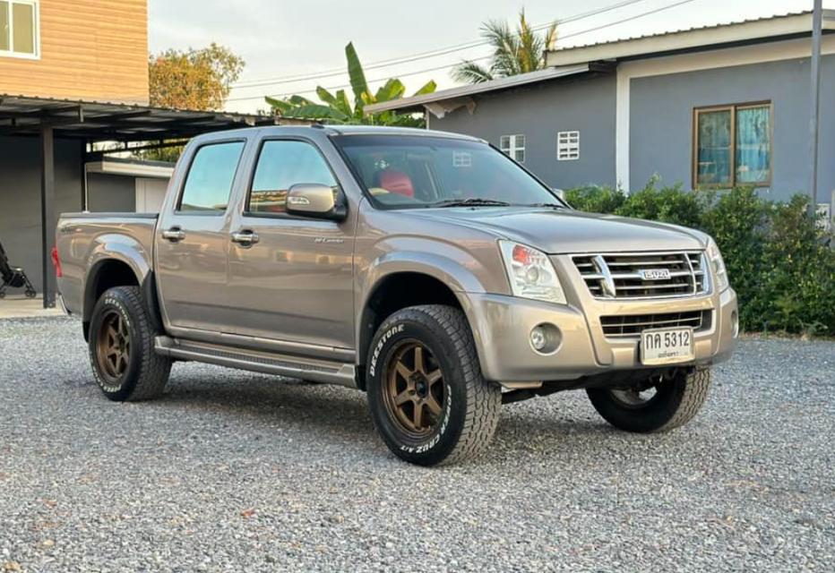 Isuzu D-max Cab4 hi-lander 2.5 mt 5