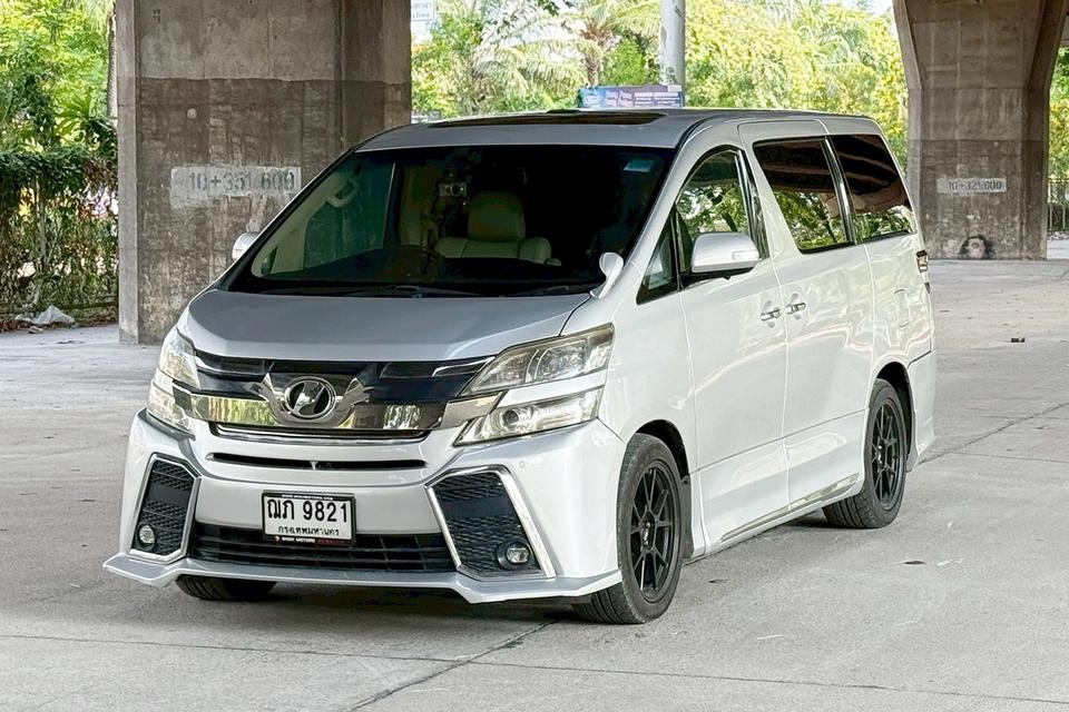 Toyota VELLFIRE 2.4 AT 2010