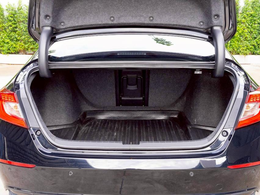 Honda Accord 2.0Hybrid Tech ปี21 17