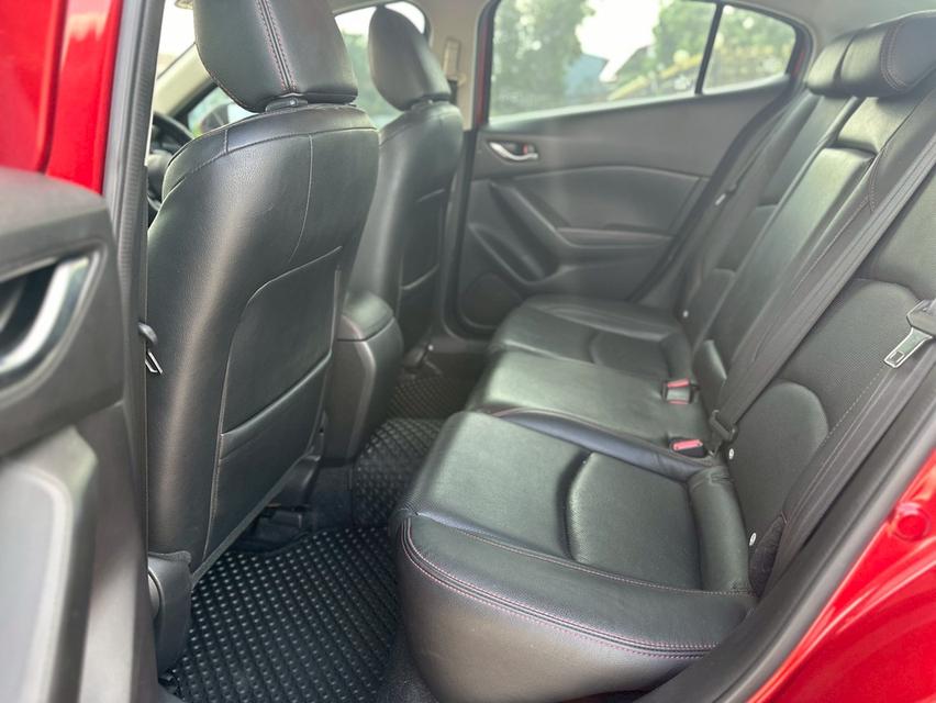 2016 Mazda 3 12