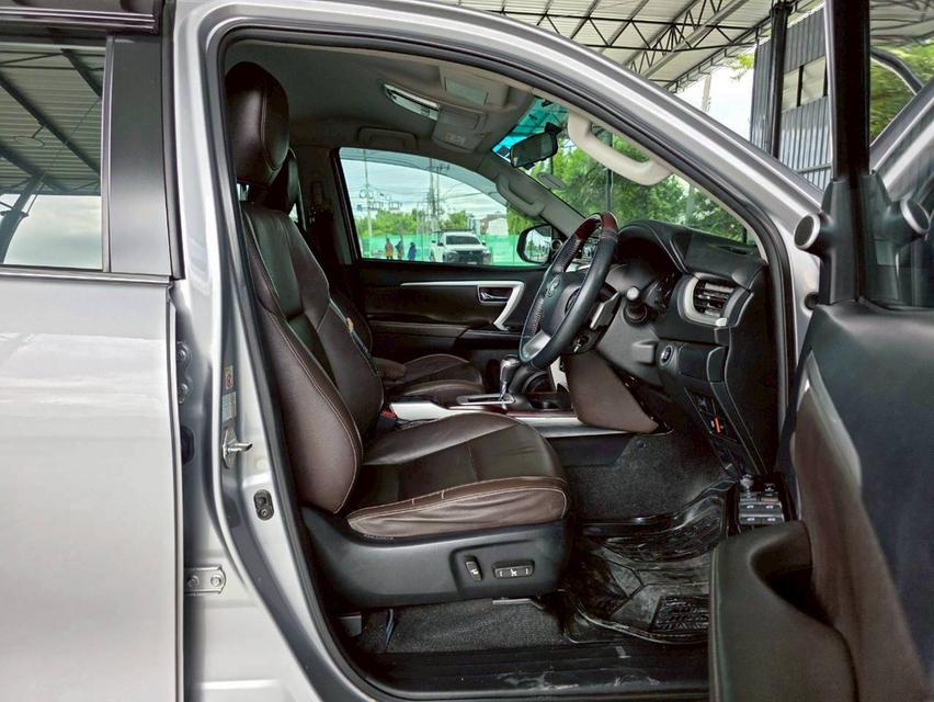 ขาย Toyota fortuner 2.4V 4wd ปี18 12