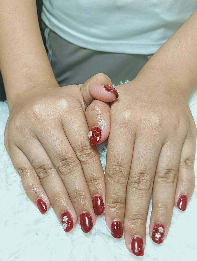 ไพรินทร์ป๊อปเนลทำเล็บสารภีเชียงใหม่