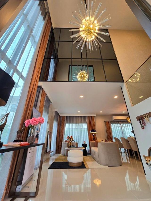 ให้เช่าบ้านหรู 2 ชั้น 2 หลัง โครงการบุราสิริ กรุงเทพกรีฑา แบบบ้าน Kempas  ใกล้ รร.นานาชาติไบรตัน บางกะปิ กรุงเทพฯ 4
