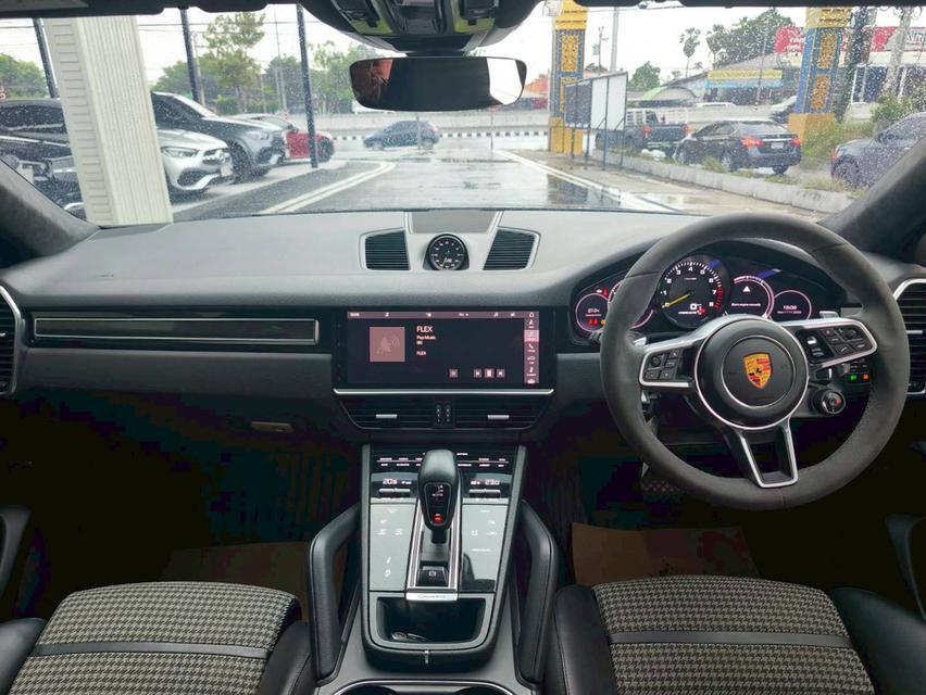 รหัสรถ KPV39 2024 PORSCHE CAYENNE Lightweight Sports Package COUPE E - HYBRID 7