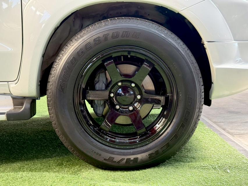 TOYOTA FORTUNER 3.0 TRD Sportivo II 4WD ปี2010 4